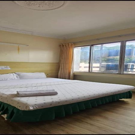 Oyo 90979 Sianglory Inn Kota Kinabalu Kültér fotó