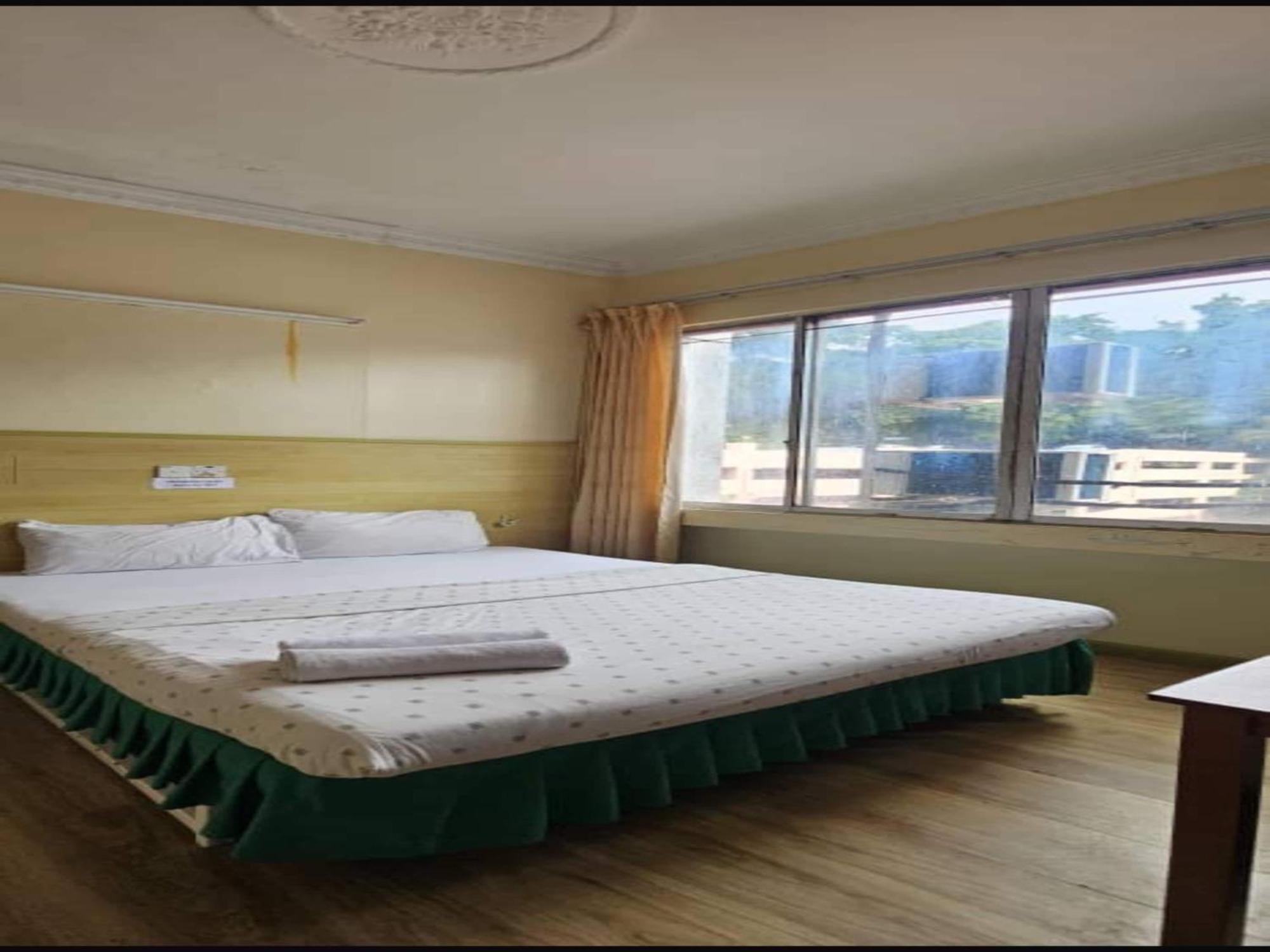 Oyo 90979 Sianglory Inn Kota Kinabalu Kültér fotó