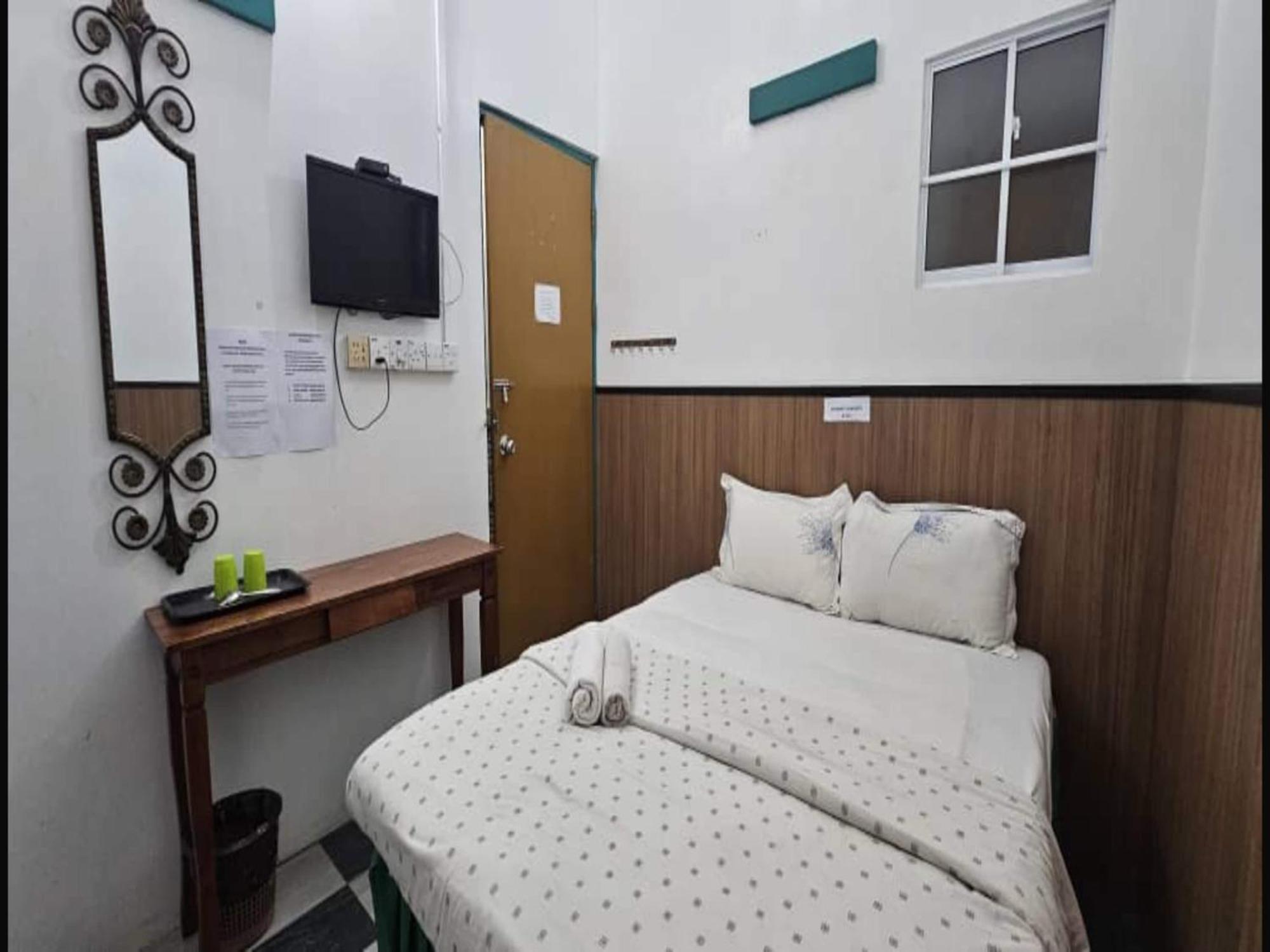 Oyo 90979 Sianglory Inn Kota Kinabalu Kültér fotó