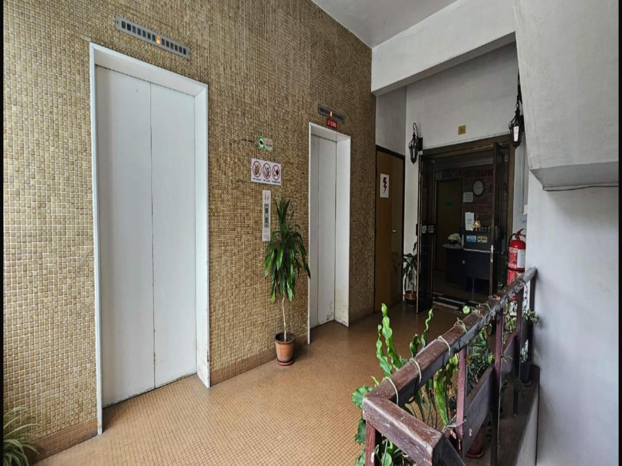 Oyo 90979 Sianglory Inn Kota Kinabalu Kültér fotó