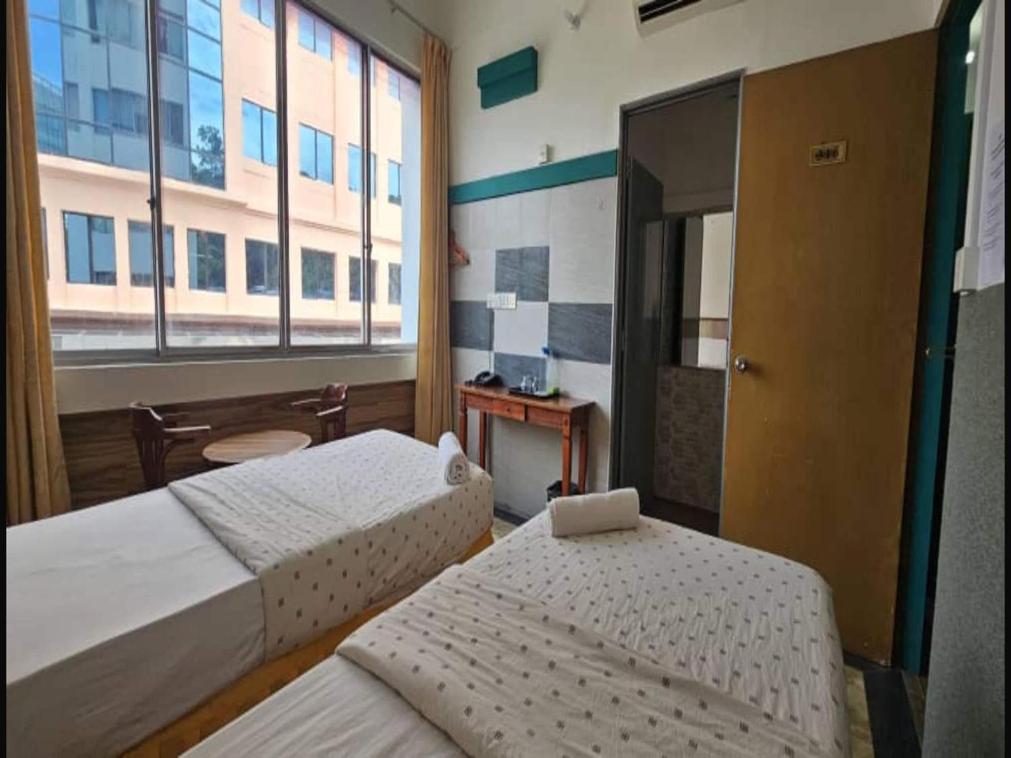 Oyo 90979 Sianglory Inn Kota Kinabalu Kültér fotó